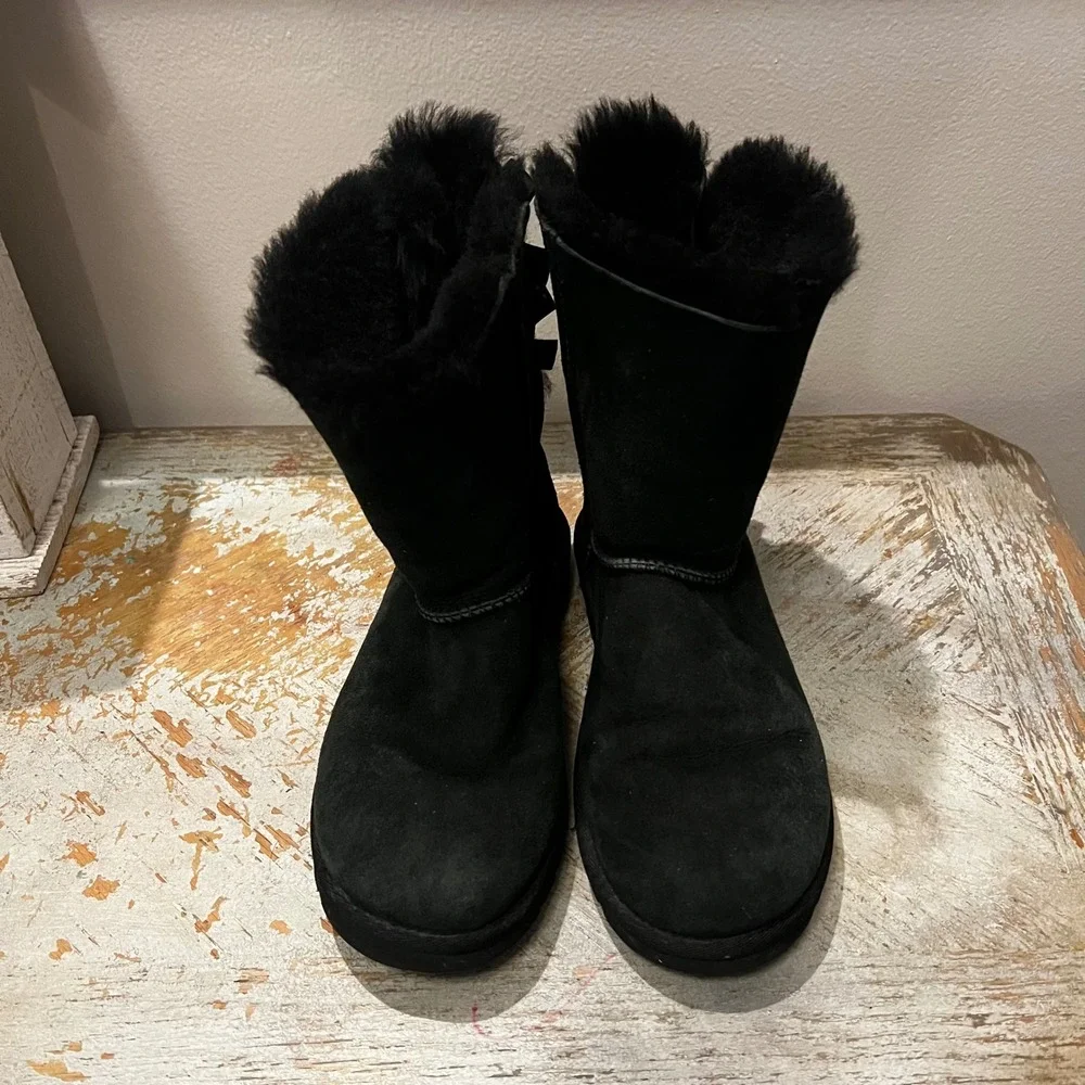 UGG Australia Bailey Bow II Black Suede Shearling Boots 1002954 Womens 6
